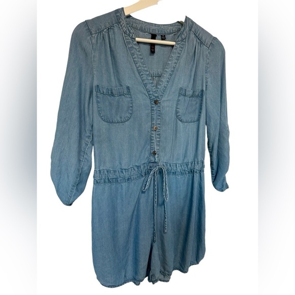 LIGHTWEIGHT DENIM STYLE LIGHT BLUE  ROMPER WITH ADJUSTABLE DRAWSTRING SIZE XS - Picture 8 of 11